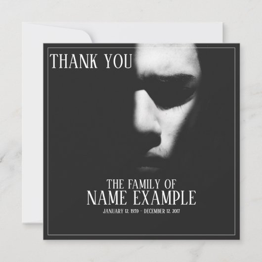 Een slaapgezicht in een halve schaduw (Voorkant)