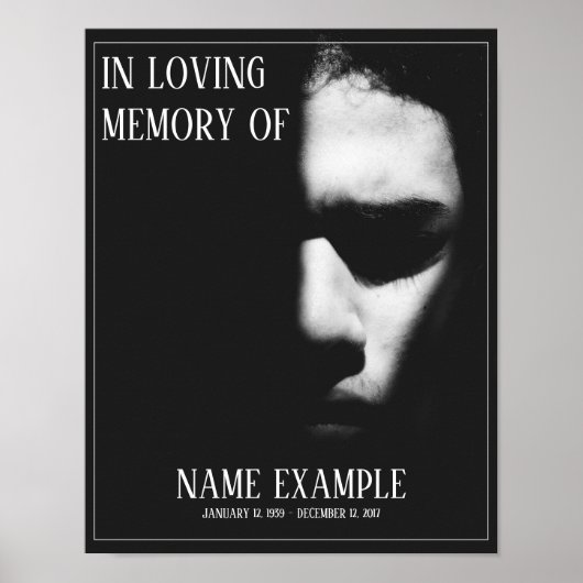 Een slaapgezicht in een halve schaduw poster (Voorkant)