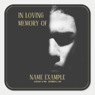 Een slaapgezicht in een halve schaduwvierkante sti vierkante sticker