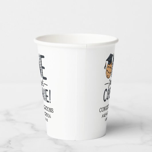 Een Smart Cookie Afstuderen Klasse van Papieren Bekers (Rechts)