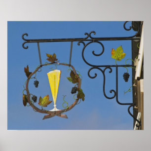 Een smeedijzeren bord dat het thema illustreert poster