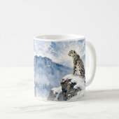 Een sneeuwluipaard op besneeuwde top koffiemok (Voorkant rechts)