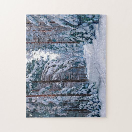 Een sneeuwpad in het bos legpuzzel (Verticaal)