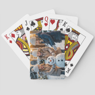 Een sneeuwpop bouwen met kerst pokerkaarten
