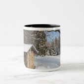 Een sneeuwscène op de kleine Lyford Pond van de AM Tweekleurige Koffiemok (Center)