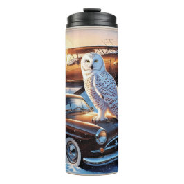 Een sneeuwuil, een vliegtuig en een oldtimer thermosbeker