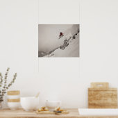 Een snowboarder springt van een klif naar een poed poster (Keuken)