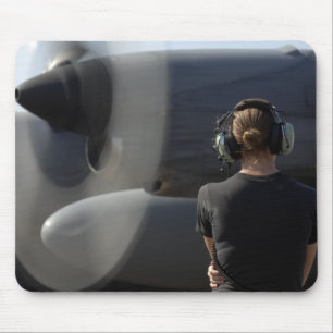 Een soldaat bewaakt de prestaties muismat