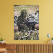 Een soldaat met MK-19 granaatwerper Canvas Afdruk (Insitu (Woonkamer))