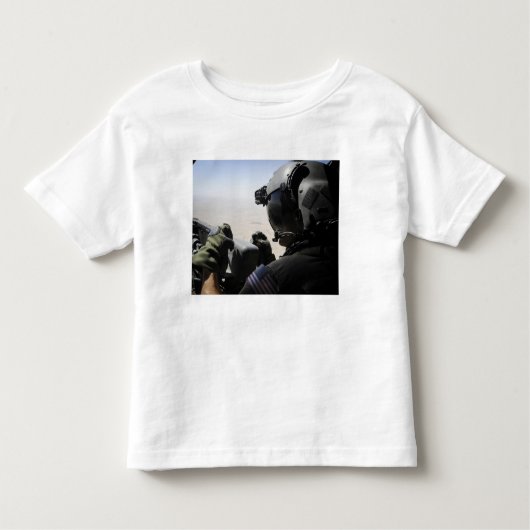 Een soldaat zorgt voor veiligheid kinder shirts (Voorkant)
