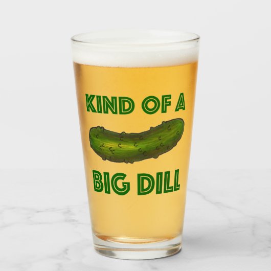 Een soort Big Dill Crunchy Green Kosher Pickle Glas (Voorkant gevuld)