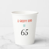 Een soort groovy van 65 papieren bekers (Achterkant)