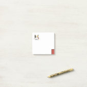 Een soort modern kunstmonogram. Brief M Post-it® Notes (Op bureau)
