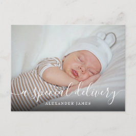 Een speciale bezorging babyjongen foto script gebo aankondigingskaart