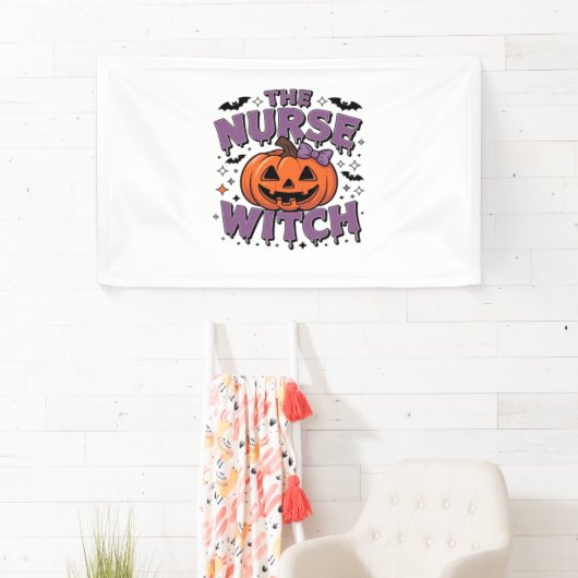 Een speels ontwerp met een pompoenheks met een spandoek (Insitu)