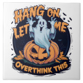 Een speelse geest die overdenkt door een gesneden  tegeltje (Voorkant)