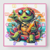 Een speelse schildpad die geniet van een zomerse f vierkante klok (Voorkant)