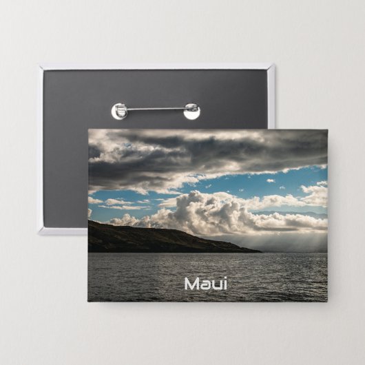 Een speld met wolken boven Maui Button (Voorkant / Achterkant)