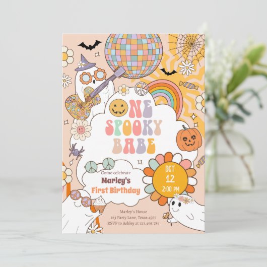 Een spooky babe retro halloween eerste verjaardag kaart (Staand voorkant)