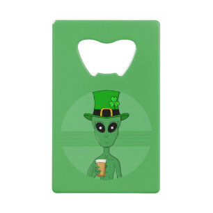 Een St. Patrick's Alien Creditkaart Flessenopener