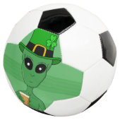 Een St. Patrick's Alien Voetbal (Drie kwart)