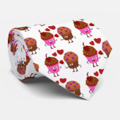 een staafmoffin die een bloem geeft aan een Cupcak Stropdas (Opgerold)