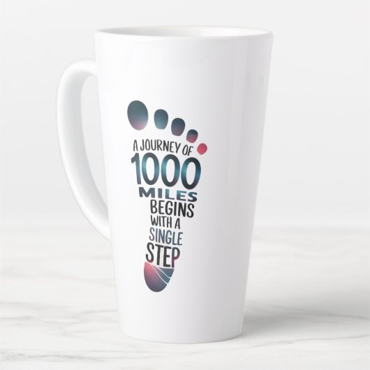 "Een stap naar duizend kilometer" Latte Mok (Linkerhoek)