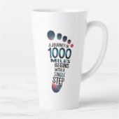 "Een stap naar duizend kilometer" Latte Mok (Rechts)