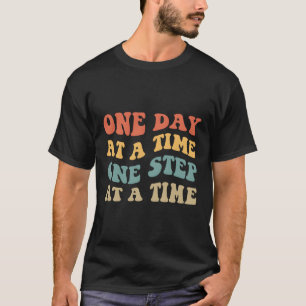 Een stap tegelijk 12 stappen herstel sponsor SOBRI T-shirt