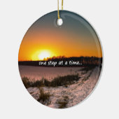 Eén stap tegelijk keramisch ornament (Links)