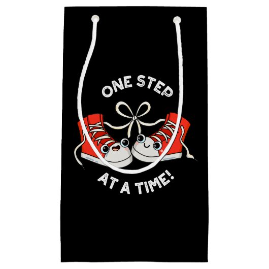 Een stap voor een schimmelaarster, Pun Dark BG Klein Cadeauzakje (Voorkant)