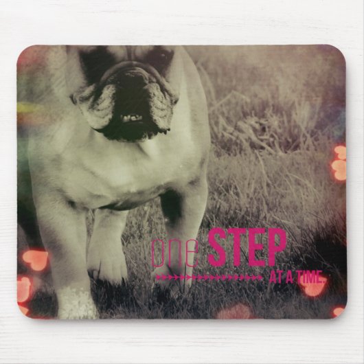 Een stap voor stap, Bulldog Muismat (Voorkant)