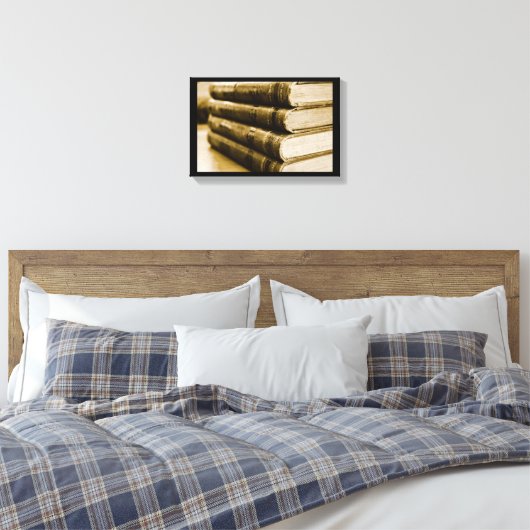 Een stapel oude boeken canvas afdruk (Insitu (Slaapkamer))