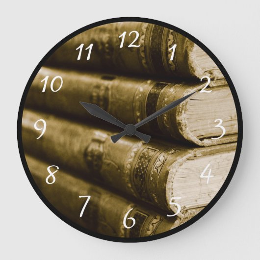 Een stapel oude boeken grote klok (Voorkant)