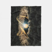 Een ster omgeven door een protoplanetaire schijf fleece deken (Voorkant)