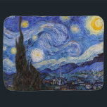 Een Sterrennacht: Saint Remy van Vincent van Gogh Inbakerdoek<br><div class="desc">Het jaar is 1889. Vincent van Gogh is een patiënt in het Saint-Paul-de-Mausole asiel in Saint-Rémy-de-Provence, Frankrijk. Hij lijdt aan een psychische aandoening en zijn artsen hebben hem geadviseerd om binnen te blijven en niet te schilderen. Maar Van Gogh kan de drang tot creëer niet weerstaan en brengt zijn dagen...</div>