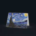 Een Sterrennacht: Saint Remy van Vincent van Gogh Kaart<br><div class="desc">Het jaar is 1889. Vincent van Gogh is een patiënt in het Saint-Paul-de-Mausole asiel in Saint-Rémy-de-Provence, Frankrijk. Hij lijdt aan een psychische aandoening en zijn artsen hebben hem geadviseerd om binnen te blijven en niet te schilderen. Maar Van Gogh kan de drang tot creëer niet weerstaan en brengt zijn dagen...</div>
