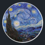 Een Sterrennacht: Saint Remy van Vincent van Gogh Keramische Knop<br><div class="desc">Het jaar is 1889. Vincent van Gogh is een patiënt in het Saint-Paul-de-Mausole asiel in Saint-Rémy-de-Provence, Frankrijk. Hij lijdt aan een psychische aandoening en zijn artsen hebben hem geadviseerd om binnen te blijven en niet te schilderen. Maar Van Gogh kan de drang tot creëer niet weerstaan en brengt zijn dagen...</div>