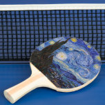 Een Sterrennacht: Saint Remy van Vincent van Gogh Tafeltennisbatje<br><div class="desc">Het jaar is 1889. Vincent van Gogh is een patiënt in het Saint-Paul-de-Mausole asiel in Saint-Rémy-de-Provence, Frankrijk. Hij lijdt aan een psychische aandoening en zijn artsen hebben hem geadviseerd om binnen te blijven en niet te schilderen. Maar Van Gogh kan de drang tot creëer niet weerstaan en brengt zijn dagen...</div>