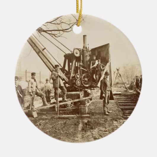 Een stoomkraan in bedrijf tijdens de bouw keramisch ornament (Voorkant)