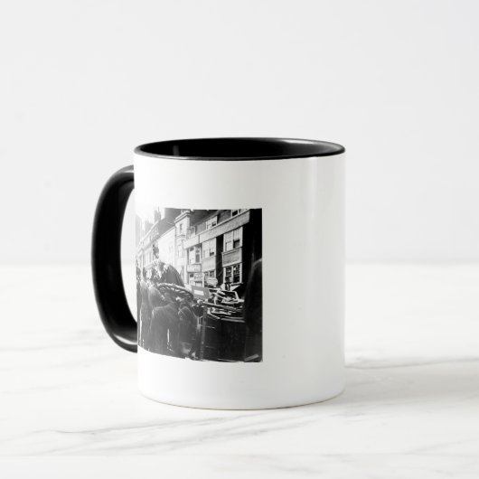 Een straatongeval mok (Voorkant links)