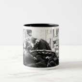 Een straatongeval tweekleurige koffiemok (Center)