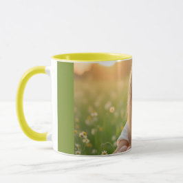 Een stralende Helena Chevalier in Flowering Meadow Mok