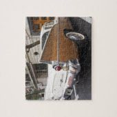 Een Studebaker Silver Hawk klassieke auto geparkee Legpuzzel (Verticaal)