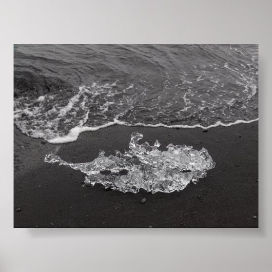 Een stuk ijs op het Diamond strand Poster (Voorkant)