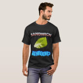 Een stuk sla in het urinoir t-shirt (Voorkant volledig)