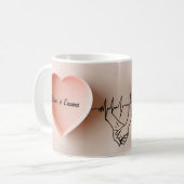 Een subtiel minimalistisch hart koffiemok (Voorkant links)