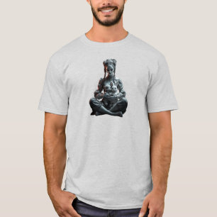 Een surrealistische pop en haar pluche. t-shirt