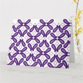 Een symmetrisch patroon met witte en paarse m kaart (Gele Bloem)