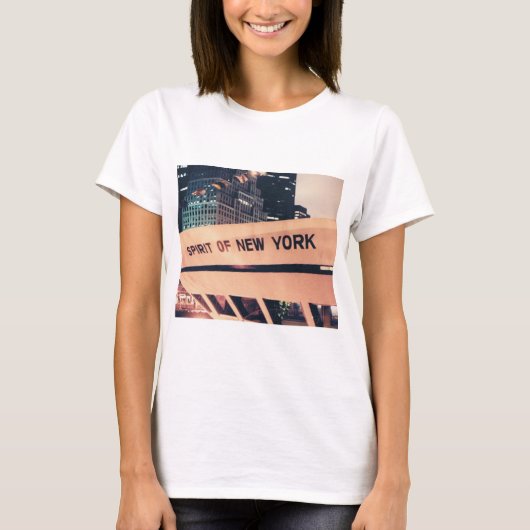 Een T-shirt ontworpen met de Spirit van New York (Voorkant)